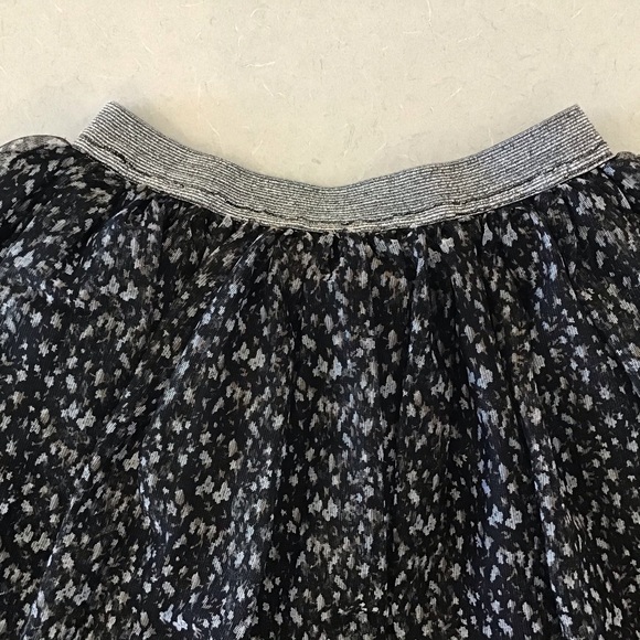 2/$20 Nevada Girl’s Small Tulle Tutu Skirt - Picture 5 of 8
